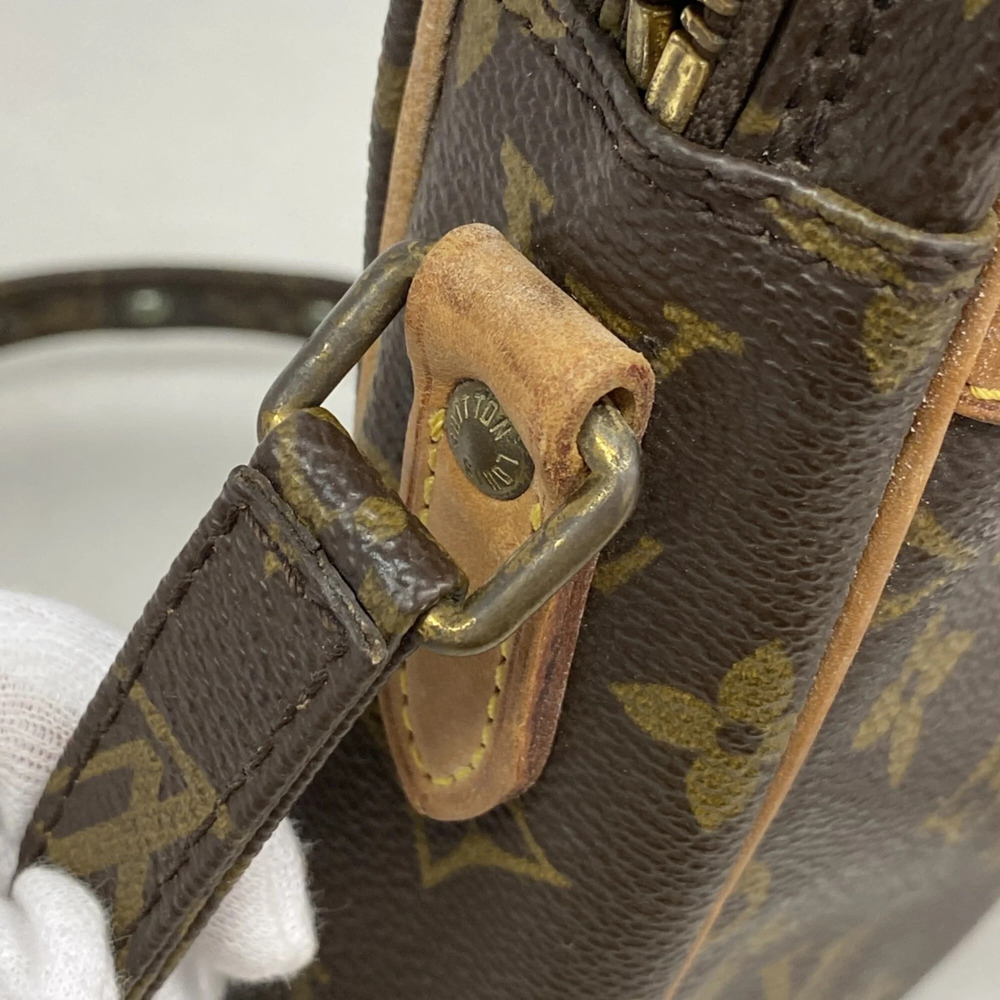 LOUIS VUITTON Brown Monogram Tote Bag - Picture 7 of 10